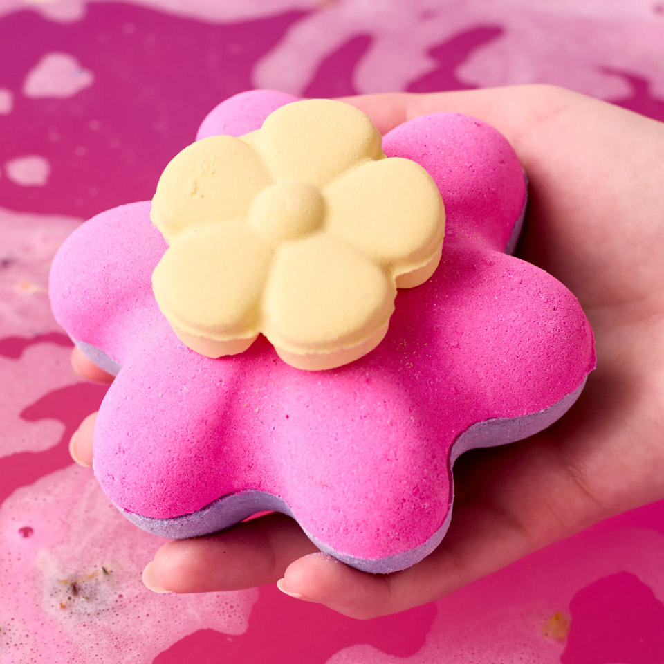 M　新品LUSH限定＆サブスクバスボム、ソープ　6点 2022_beautiful_blooming_bath_b