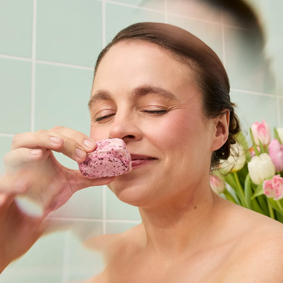 母の日 プレゼント LUSH フルーツパイ ボディスクラブ  2026 限定 ボディケア マッサージ チェリー カカオバター ヴィーガン 自然派 コスメ ラッシュ 公式 | LUSH | 03