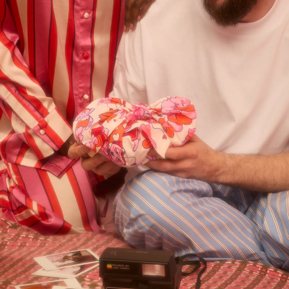 LUSH（ラッシュ） ラブ バグ ノットラップ Knot wrap 風呂敷 70cm