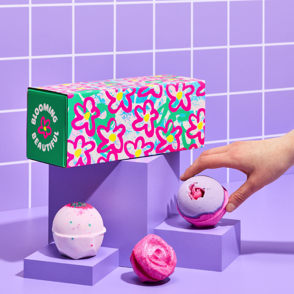 LUSH バスボム・バブルバー 11個セット LUSH ブルーミング ビューティフル ギフト プレゼント バスボム