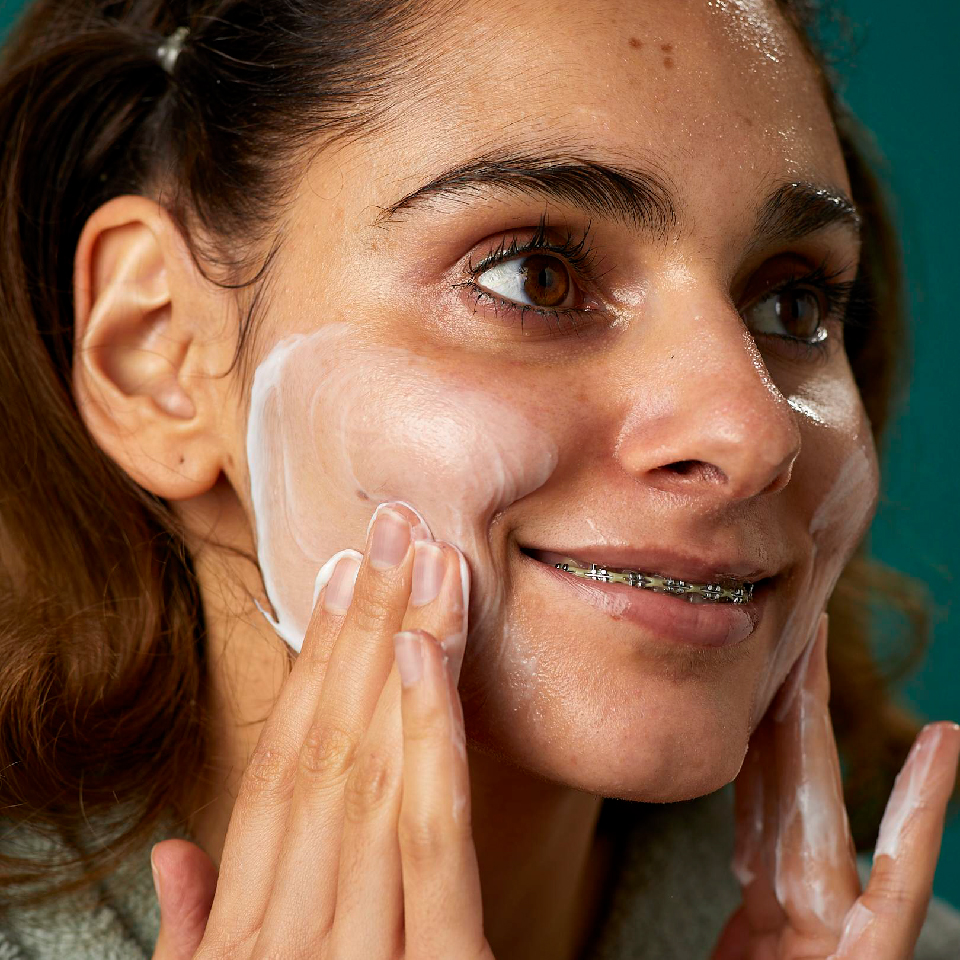 LUSH ヘアケアとスキンケアまとめ売り6点 Qoo10] LUSH 公式 ハッピースキン 100g フェイシ : スキンケア