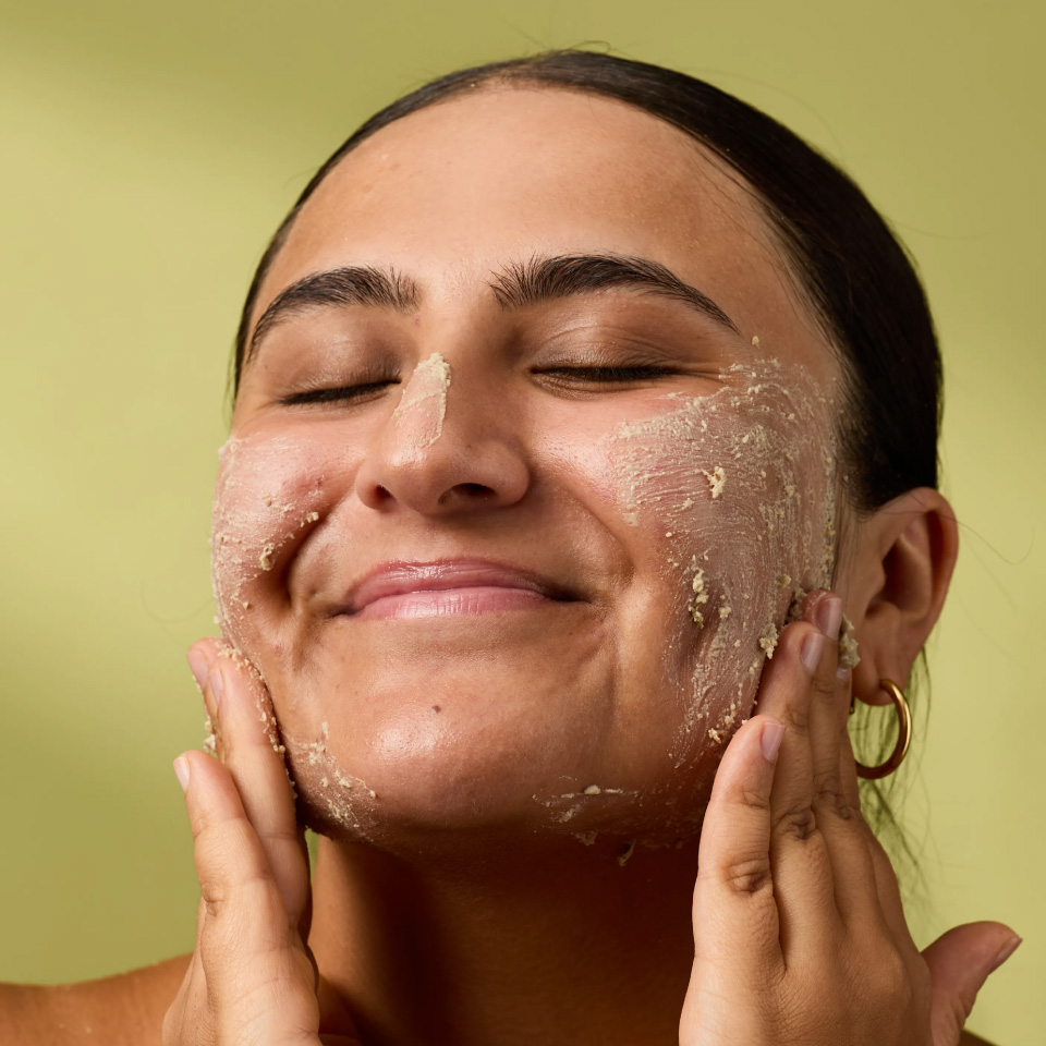 公式 LUSH 天使の優しさ 100g 洗顔 スクラブ ボディスクラブ 敏感肌 乾燥肌 毛穴ケア クレイ 乾燥 保湿 ラベンダー ローズ ギフト 誕生日 プレゼント ラッシュ 関連画像3