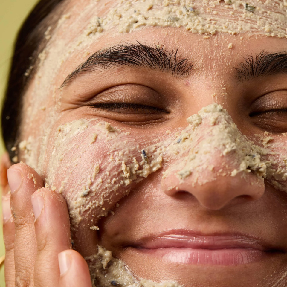 公式 LUSH 天使の優しさ 100g 洗顔 スクラブ ボディスクラブ 敏感肌 乾燥肌 毛穴ケア クレイ 乾燥 保湿 ラベンダー ローズ ギフト 誕生日 プレゼント ラッシュ 関連画像2
