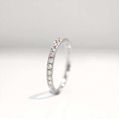 【正規品】 『Maturite(マチュリテ)』 【1点物】Pt900 ピンクダイヤエタニティリング 計15石(0.3ct) 『Fancy Pinkクラス』 婚約指輪/エンゲージリング 【1070653510】 (38181円)