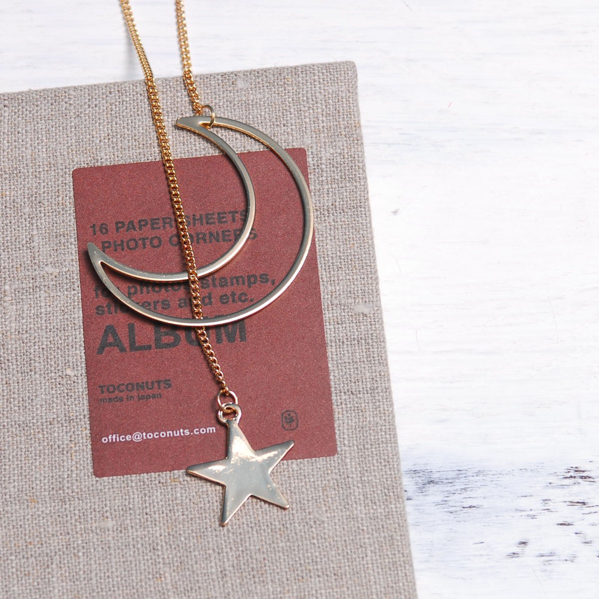 ラリエットネックレス ロングネックレス 月モチーフ 星モチーフ アクセサリー ゴールド