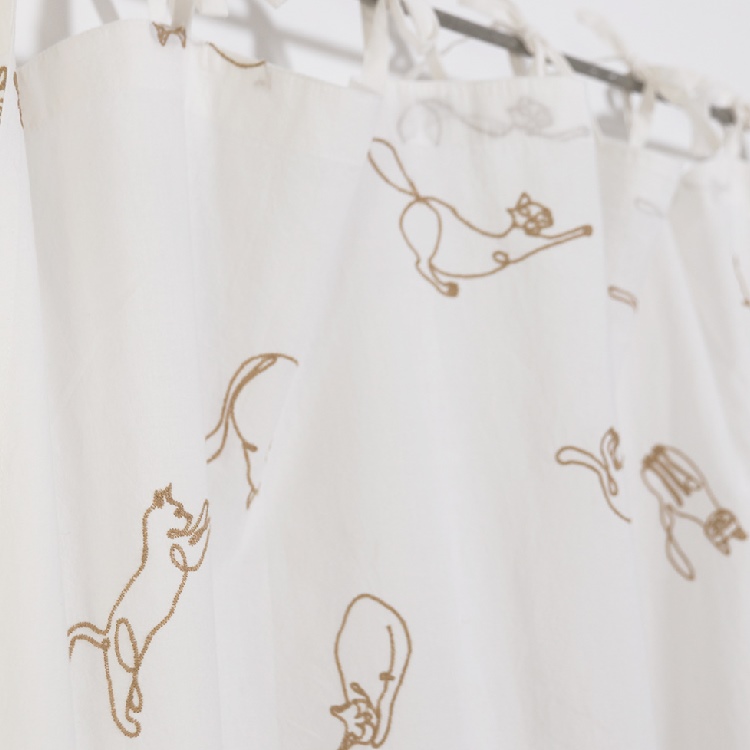 カーテン 白 110×180cm 1枚売り 刺繍 猫 ベージュ ブルー