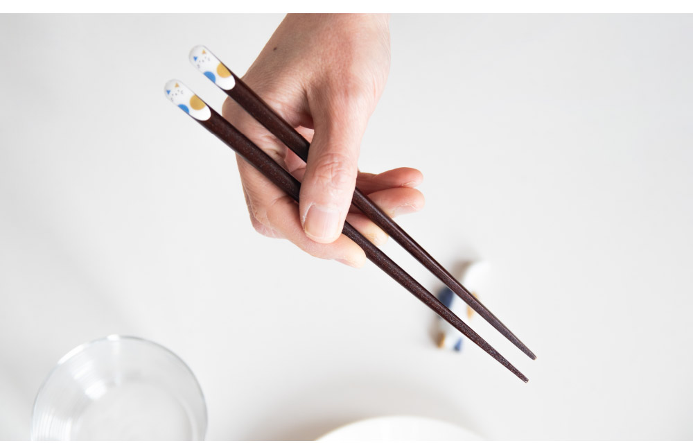 オカ お箸 夫婦箸 桐箱入 箸置付 ギフトセット ねこづくし 日本製 おは