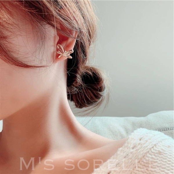 ピアス レディース リボン キラキラ ビジュー ゴールド シンプル : M's