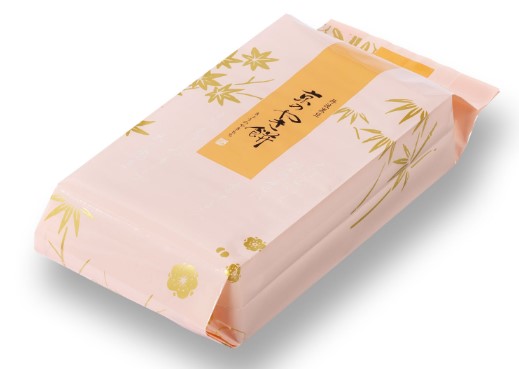 小倉山荘 京のやき餅 愛食用袋 1パック(黒豆1枚入り18袋)×1個 おかき せんべい 米 黒豆 お菓子 手土産