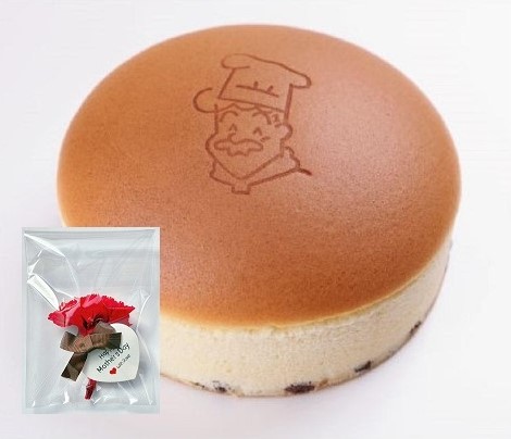 母の日 カーネーション付き ギフト りくろ-おじさんの店 焼きたてチーズケーキ 1個×1個 プリザ 2026 焼菓子 紙袋付き 花はイメージ図です
