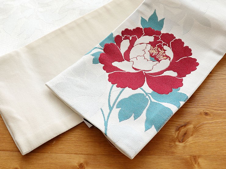 撫松庵 夏向け 細帯（半巾帯）牡丹（オフシロ 100-302-001-03）白 赤