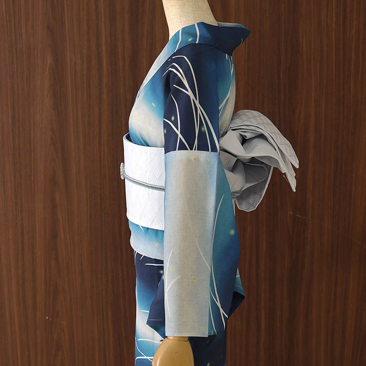 洗える 浴衣 ] 仕立て上がり 露芝と蛍（ブルー 104-337-005-75）プレタ