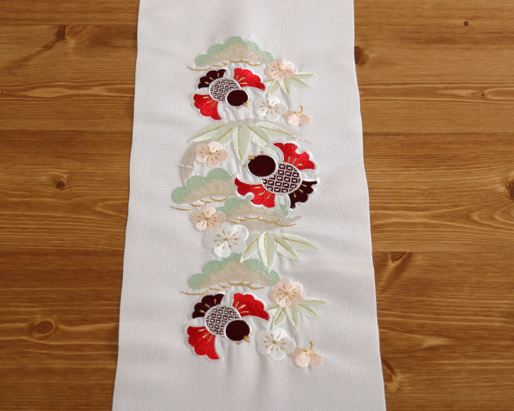装道　美容衿　刺繍衿　洗える正絹／刺繍美容衿 美容衿 刺繍衿 礼装 装道 - メルカリ