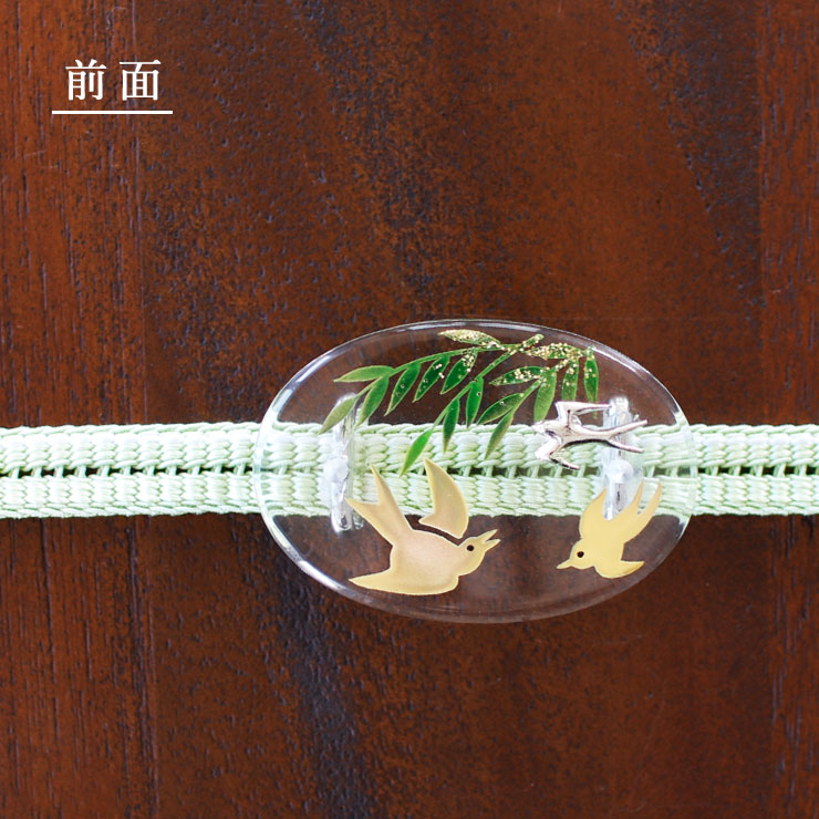 夏 帯留め ] 透明台 蒔絵ツバメ（クリア×金/hsdm7016/1629) クリア