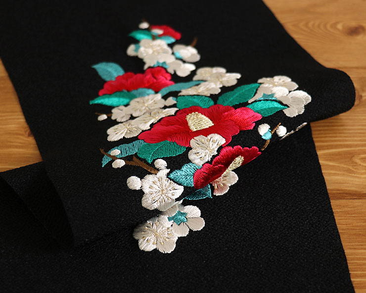 きもの道楽 洗える半衿 刺繍半衿 梅椿（黒色×赤）日本製 ブラック 黒系