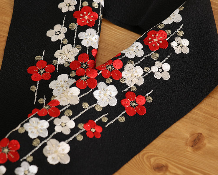 洗える半衿 刺繍半衿 槍梅（黒）日本製 ブラック 黒系 赤色 レッド