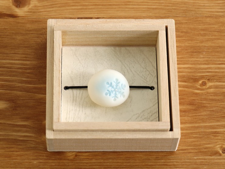 街着屋「和菓子」帯留め - 雪の結晶・雪（2柄2サイズ）- フェイク
