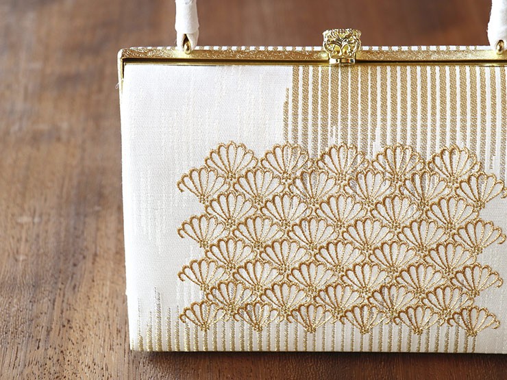 菊扇刺繍」草履バッグセット（縦型 フリーサイズ）礼装用 太鼻緒 金