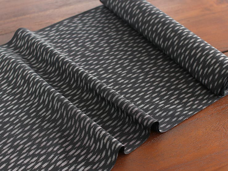 東レシルック×正絹] 染大島 かすり 黒 洗えるきもの 反物 フルオーダー