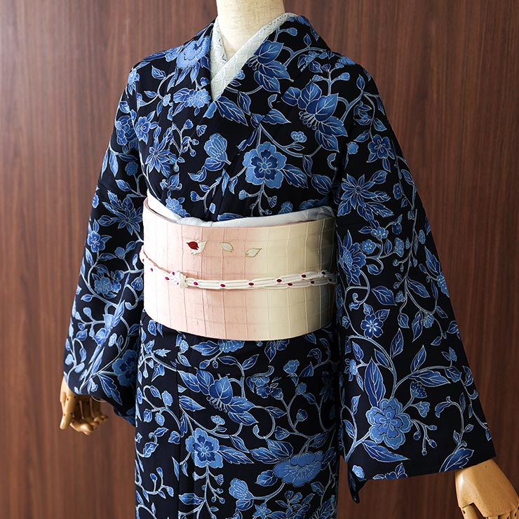 浴衣 ゆかた 更紗糸目友禅(濃紺/245C) 仕立て上がり プレタ浴衣 プレタ 洗える 夏着物 夏きもの 広衿 東レ 花柄 つる草 レディース 婦人 月華美人 fj505の画像
