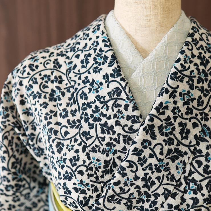 セオα] 浴衣 紺白小花 生成り ゆかた 仕立て上がり プレタ 洗える 夏