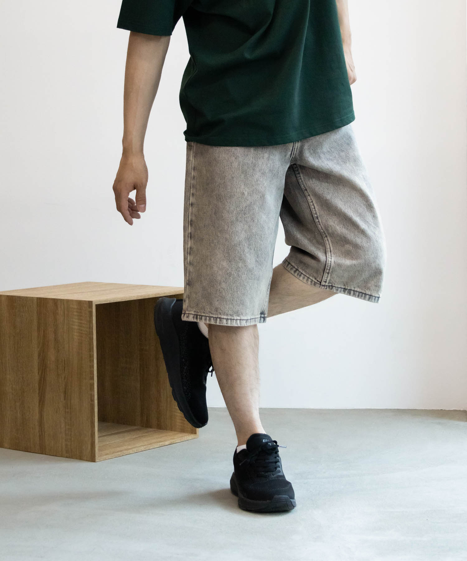 ★美品 Levi's リーバイス デニム ハーフパンツ　カジュアル Ｍ　日本製 Levi's リーバイス ハーフパンツ メンズ 綿100％ コットン
