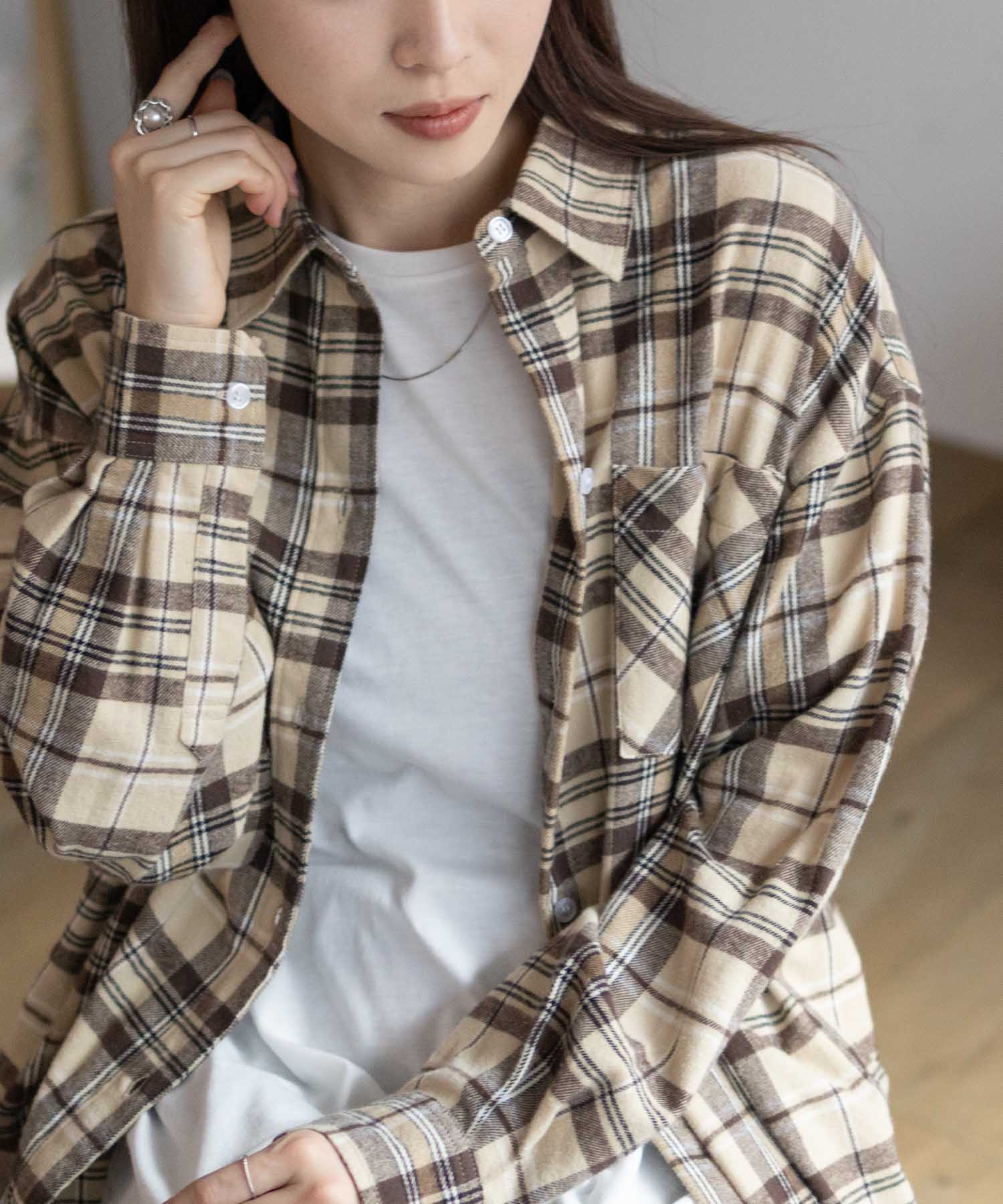 COMOLI コットンネルバンドカラー長袖シャツ COMOLI / コモリ | コットンネル バンドカラーシャツ - Charcoal