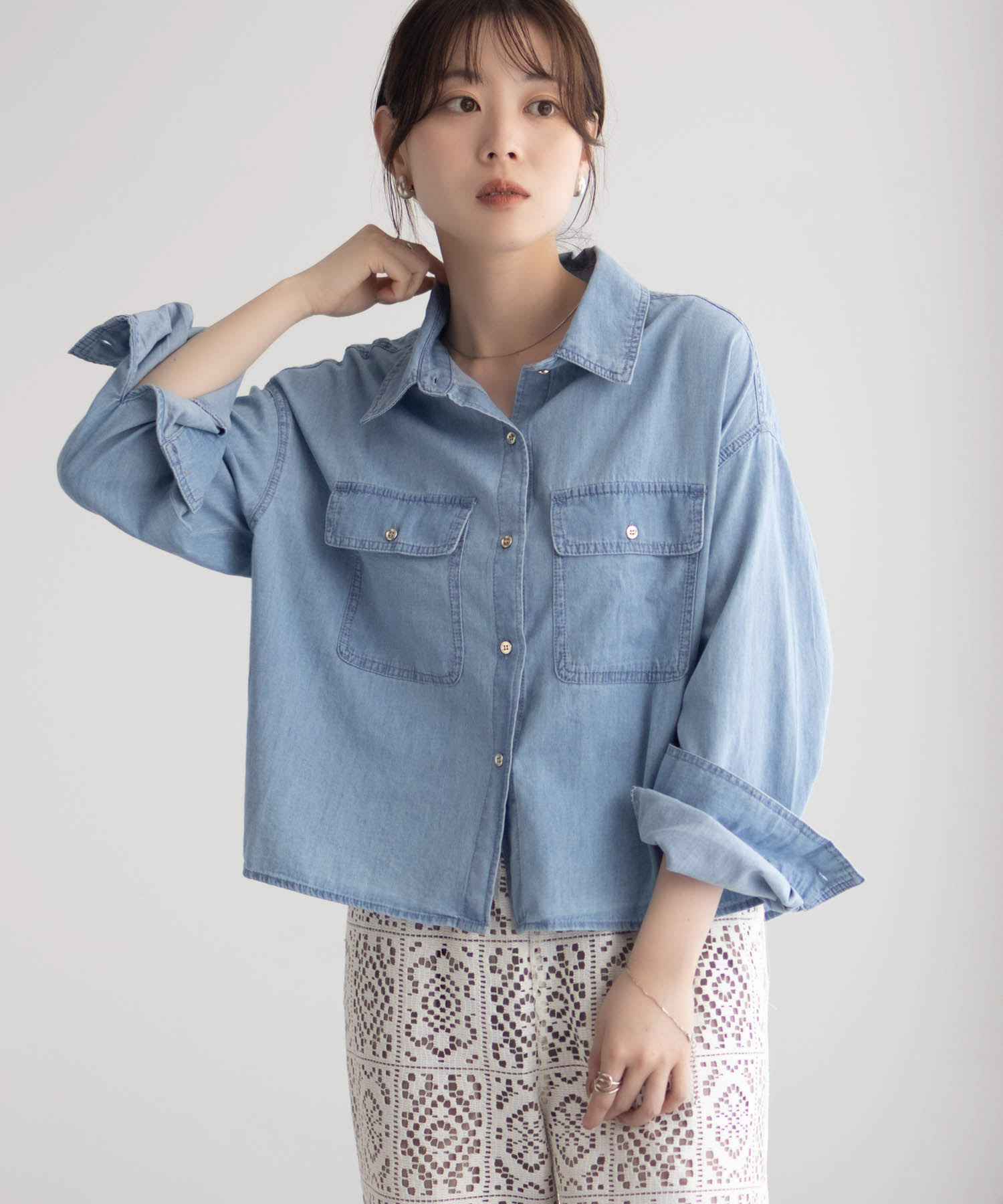 Idnes イドネス シャツ レディース 長袖 ショート丈 デニムシャツ
