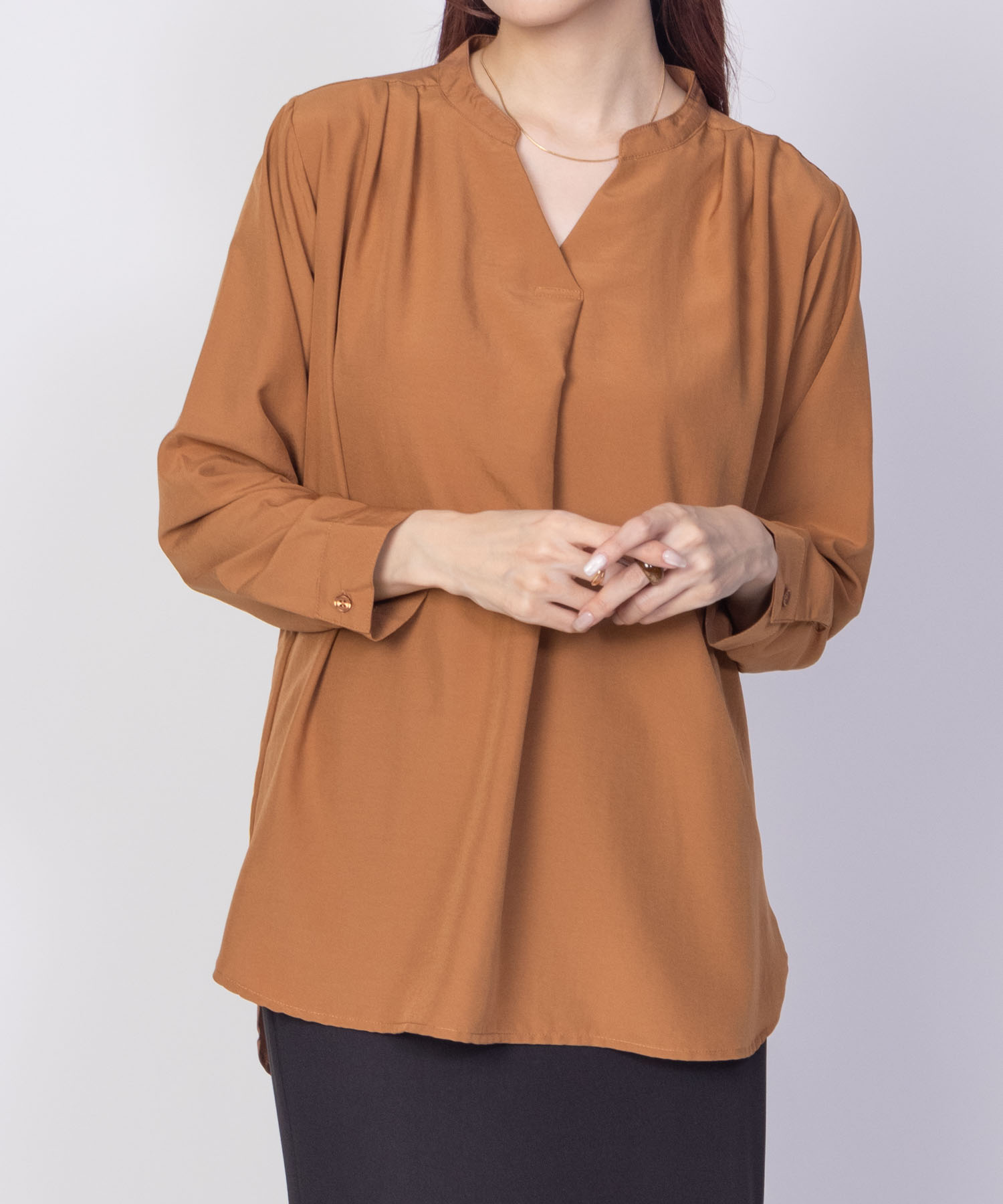 arts & science、ウールブラウス七分袖トップス 、ミルクティー色 arts & science、ウールブラウス七分袖トップス 、ミルクティー色