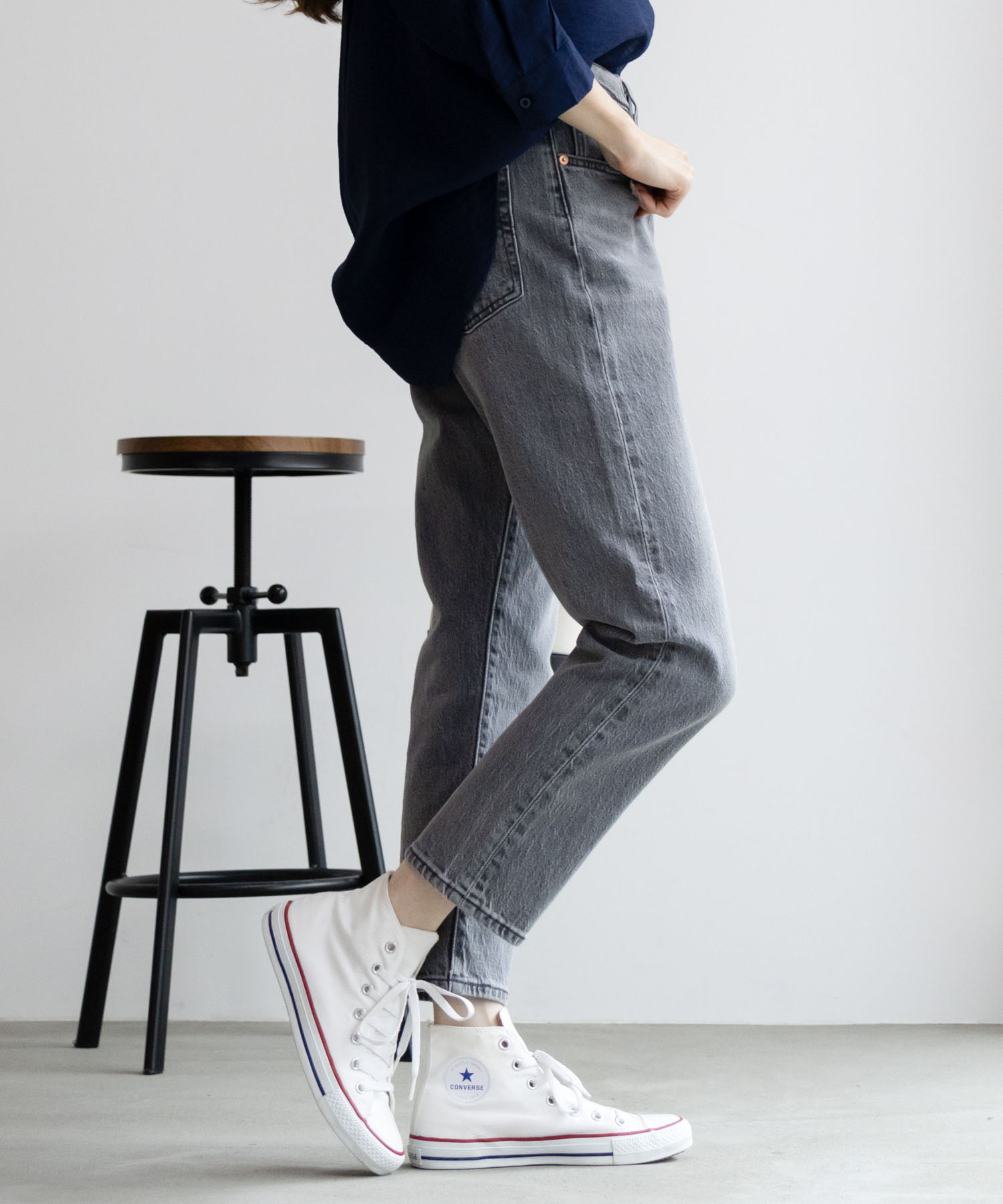 【美品・タグ付き】LEVI'S リーバイス デニムクロップドパンツ 23 美脚 美品・タグ付き】LEVI'S リーバイス デニムクロップドパンツ 23