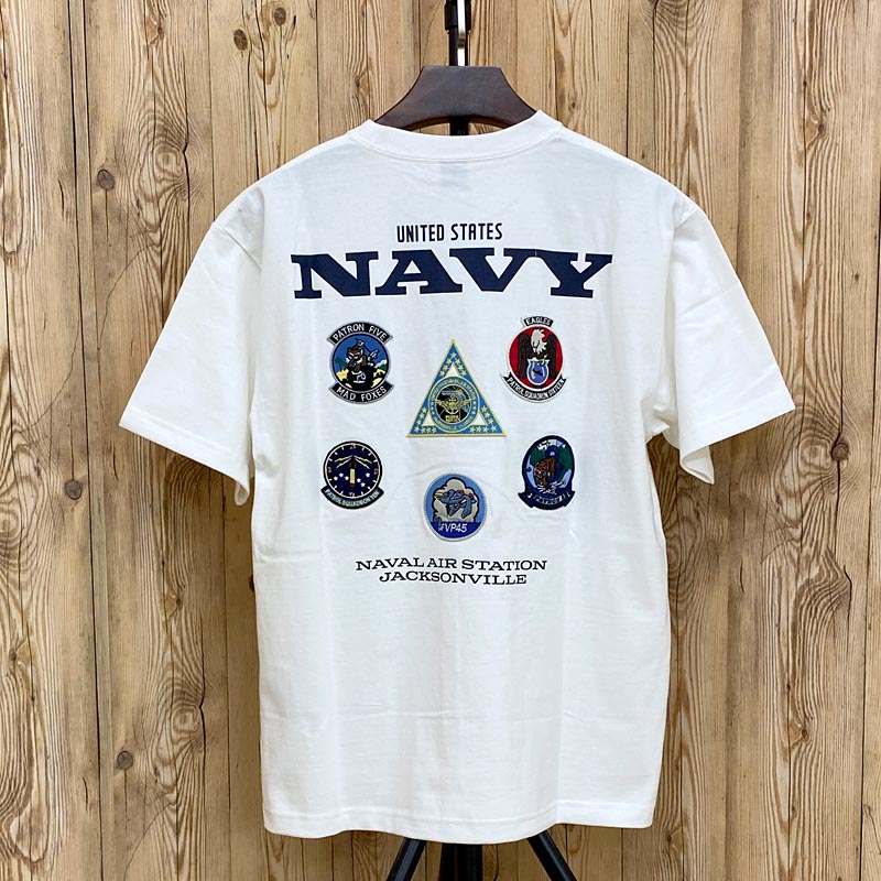 AVIREX アビレックス NAS JAX PATROL-SQ. PATCH 半袖Tシャツ AVIREX アヴィレックス NAS JAX PATROL-SQ. PATCH 半袖Tシャツ