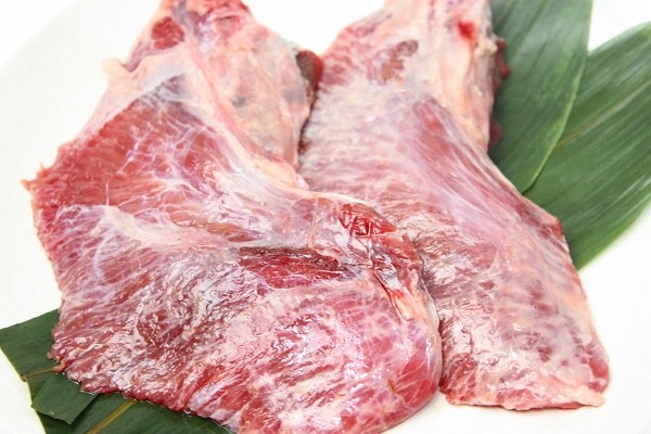 まぐろほほ肉1