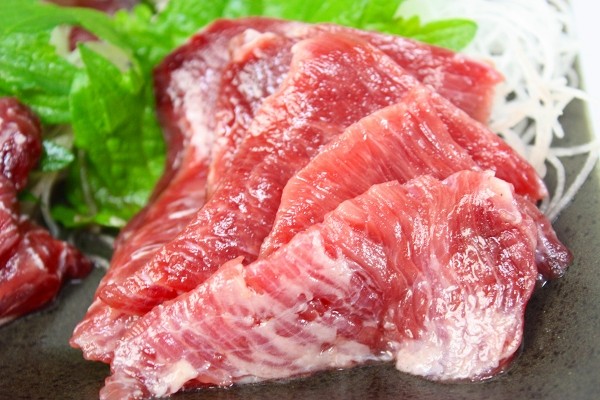 まぐろほほ肉刺身盛りアップ1