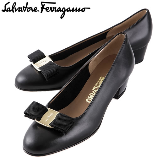 サルヴァトーレフェラガモ Salvatore Ferragamo パンプス ヴァラ