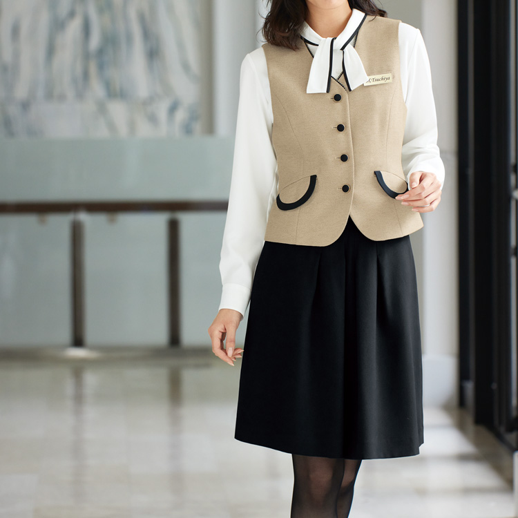 アンジョア レディース ベスト オールシーズン オフィス  ベージュ クラシカル ニュアンスカラー 事務服 定番 制服 接客 ユニフォーム ジョア かわいい 11520 11520-2.jpg