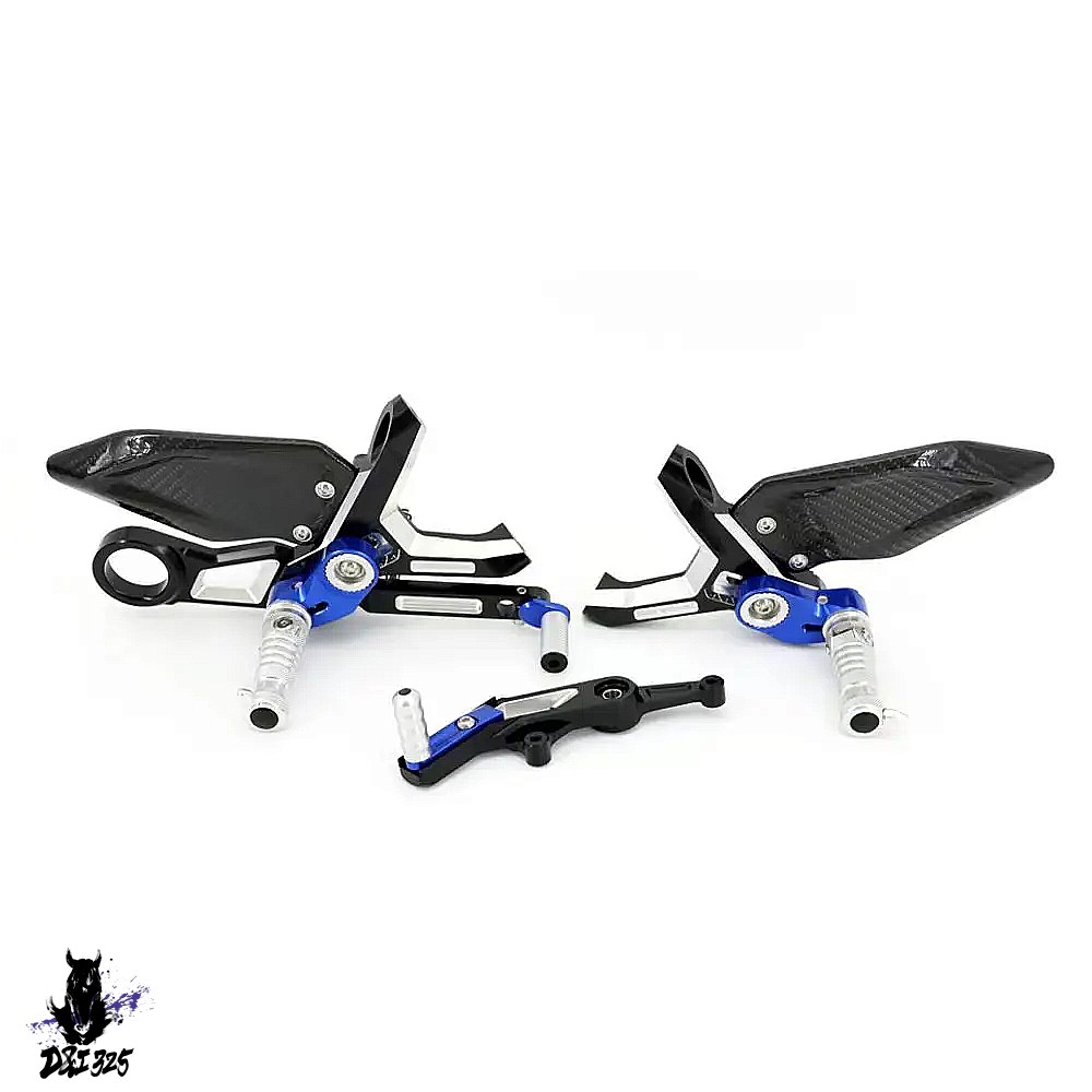 【取り替えっこ品】 BMW S1000RR M1000RR 2019-2023用 自然調整能力のあるな折りたたみ式リアセットフットレスト 社外製