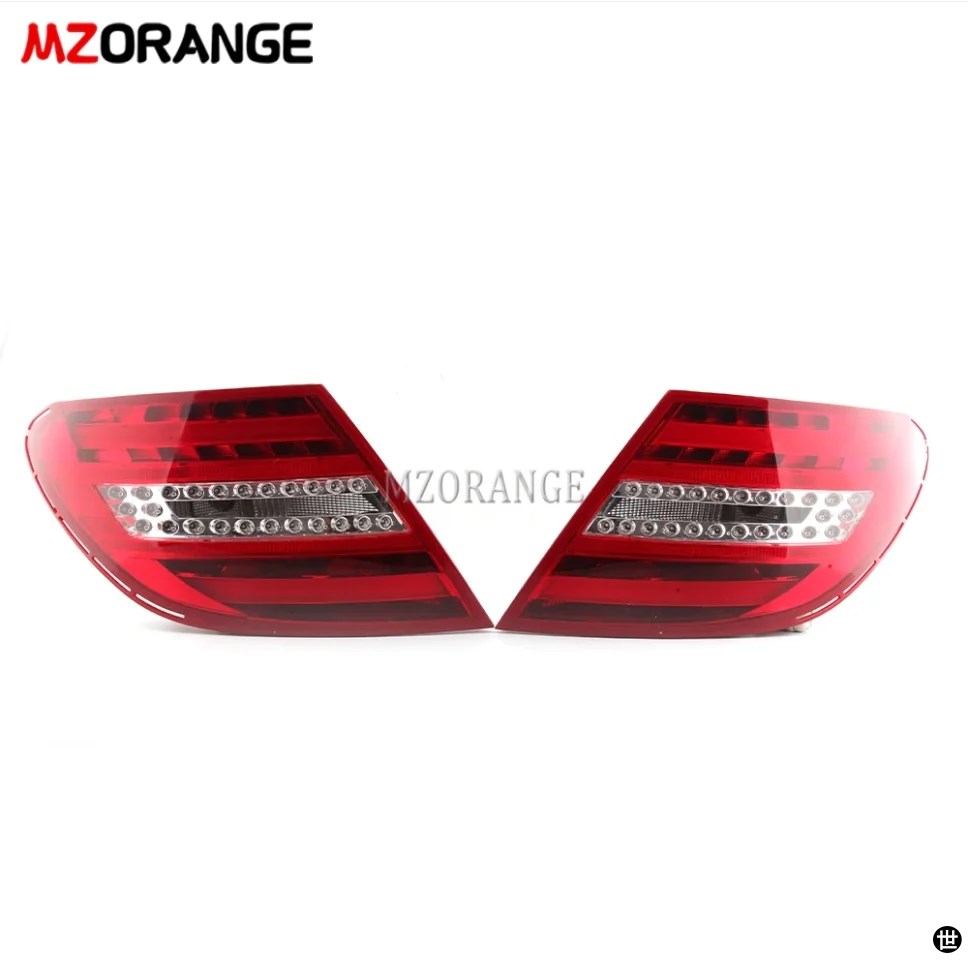 1 ペア LED テールライトメルセデスベンツ W204 2007-2010 ウィンカー
