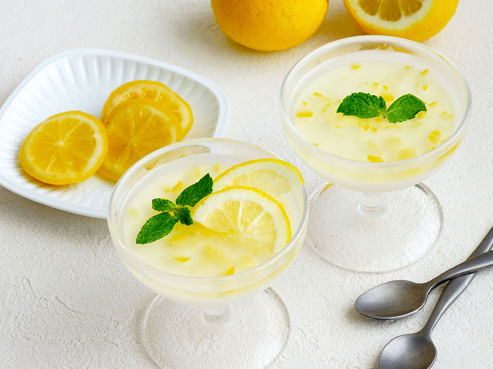 暑い季節もさっぱり爽やか！塩レモンのジュレミルクプリン