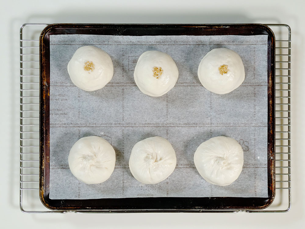 もちふわ生地と胡麻油の香ばしさがたまらない!はるゆたかブレンドプレミアム7で作る焼き肉まん(豚まん)