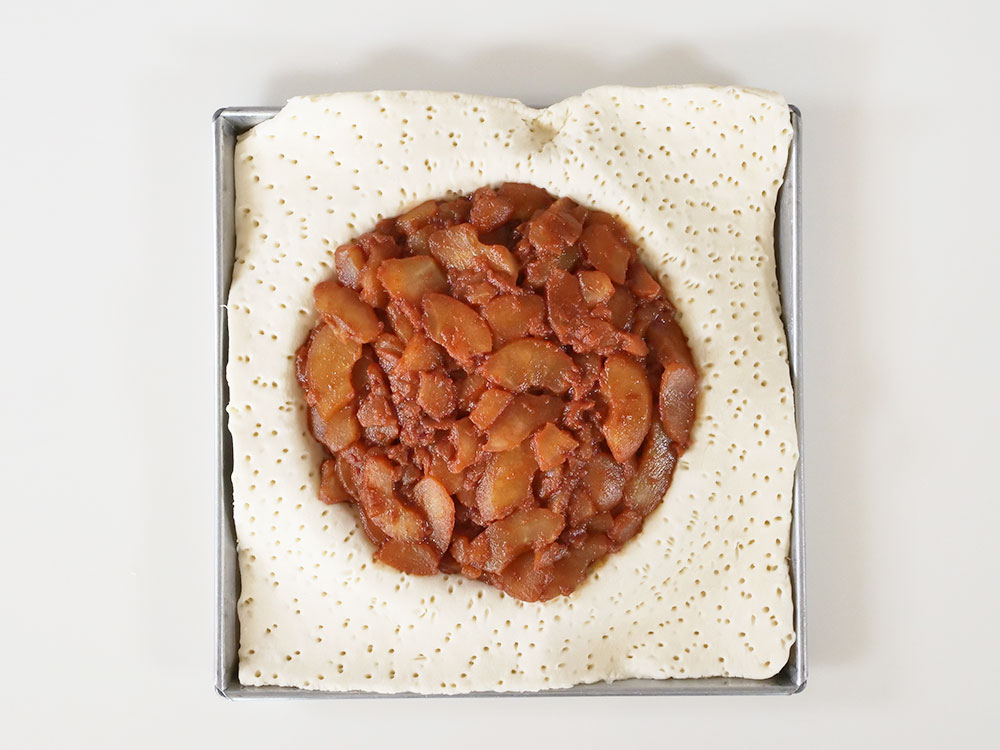 甘酸っぱいリンゴがとろける！パイ皿で焼く香ばしいアップルパイ,基本のKEY,お菓子と基本の道具編,第9回 基本のアップルパイ