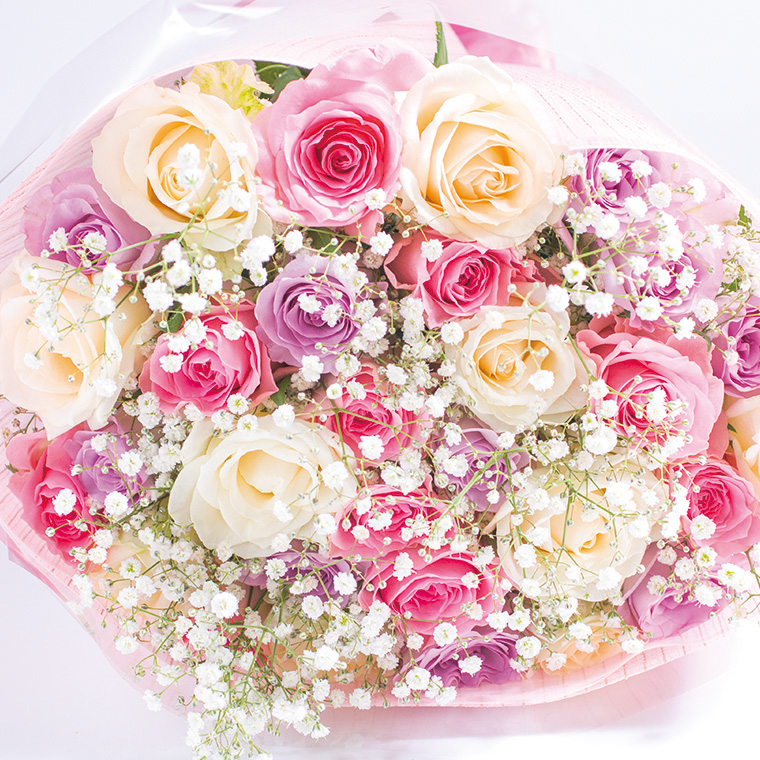 30本のバラとカスミソウの花束【指定日配達対応】誕生日・結婚記念日