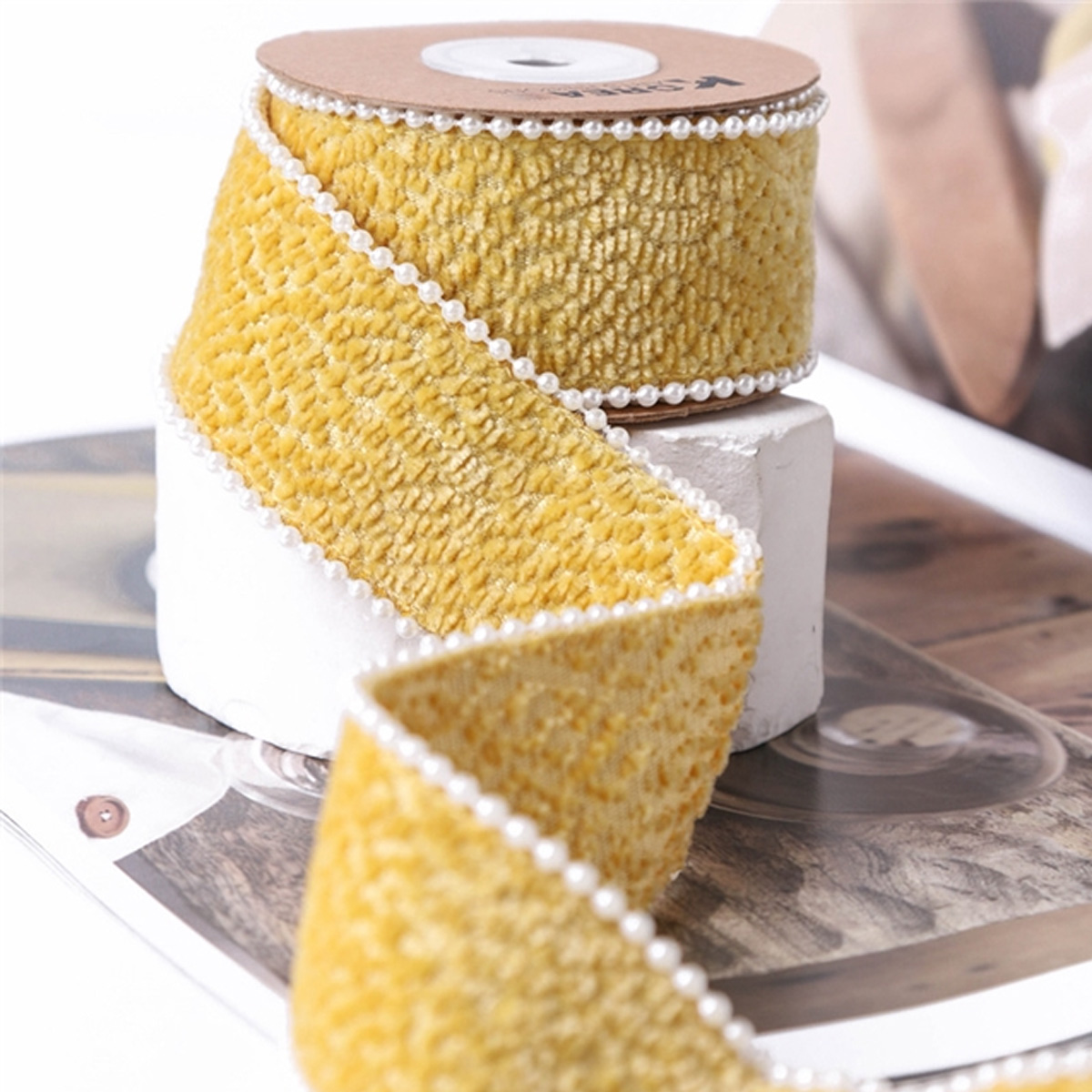 ふわふわパール付き起毛リボン ベロア ジャガード 幅28mm 1m単位