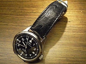 時計ベルトをモレラートのティポロンジンに交換したIWC Mark 15