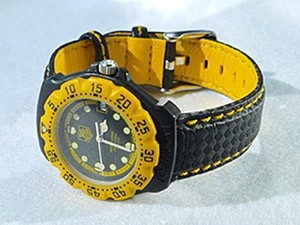 時計ベルトをモレラートのバイキングに交換したタグ・ホイヤー フォーミュラ1