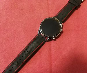 時計ベルトをLIVENZA(リヴェンツァ)に交換したファーウェイ WATCH GT2 46mm