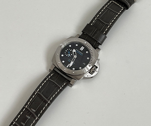 時計ベルトをTYPE PANに交換したパネライルミノール クロノデイライト 44ミリ
PANERAI Luminor Chronograph Daylight