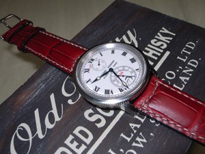 時計ベルトをモレラートのグットゥーゾに交換したユリスナルダン マリンクロノメーター1846