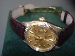 時計ベルトをモレラートのボルテラに交換した1960年代のROLEX(DATEJUST)