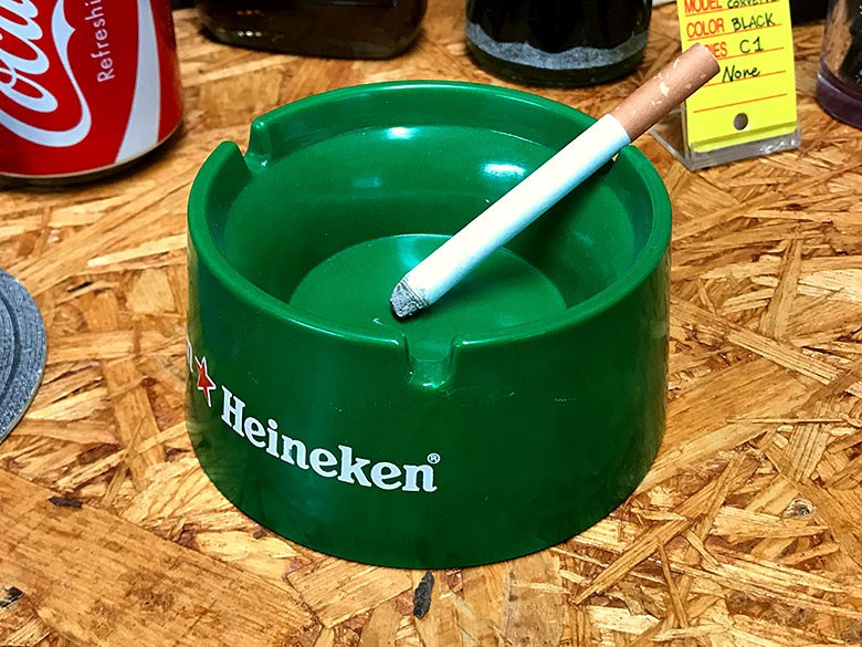 希少 60s Heineken 灰皿 CASTLE CERAMICS ハイネケン ハイネケン灰皿 （お酒 ビール ウイスキー バーグッズ bar 男前