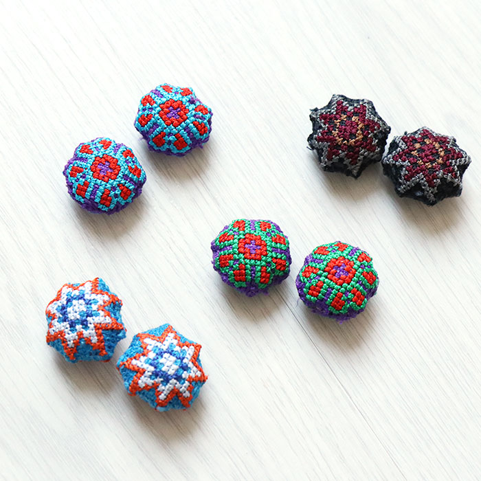 アクセサリーパーツ パーツ ピアス イヤリング 2個セット エスニック モン族 刺繍 手芸 材料 素材 手作り 雑貨 民族 クラフト ハンドメイド  (0) : cont : エスニックのマーブルマーケット - 通販 - Yahoo!ショッピング